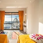 With Private Pool And Jacuzzi * קס