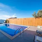 וילה With Private Pool And Jacuzzi קס