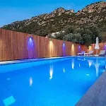 With Private Pool And Jacuzzi *