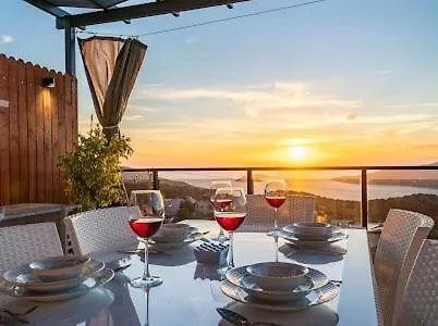 Villa With Private Pool And Jacuzzi Kas